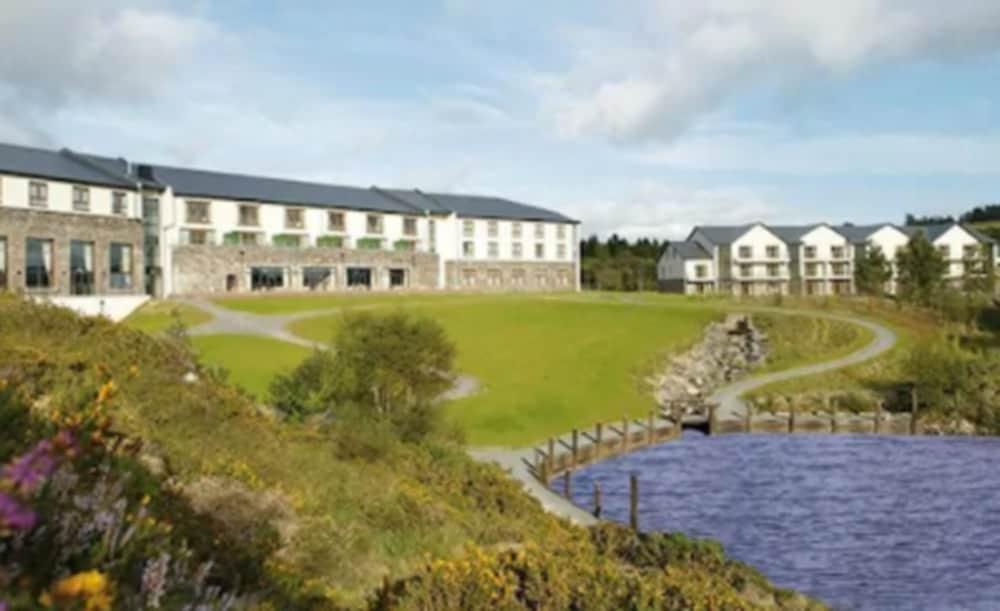 Sneem Hotel Exterior photo